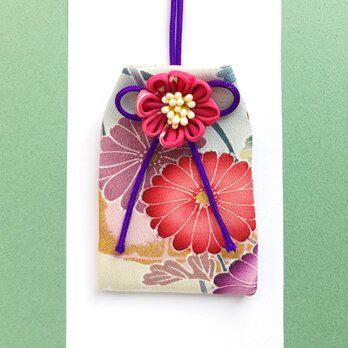 （吉祥菊）元巫女が作る花のお守り袋の画像