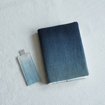 藍染めリネンのブックカバー 〈 海 〉の画像