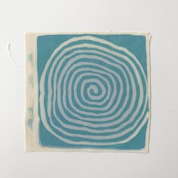 絹手染ハギレ小（11cm×11.5cm  渦・青系）の画像