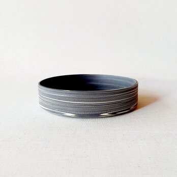 練り上げ花器　平鉢形　　黒と白  ［B16］