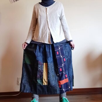 古着物リメイク☆大島紬など藍中心にパッチ＆パッチの大人スカート80cm丈の画像