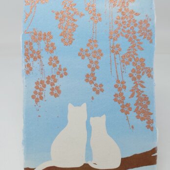 ギルディング和紙葉書　昼桜と猫たち　銅の画像