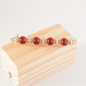 『ロココ・アンティーク風〜 赤い宝石のI型のブローチ』の画像