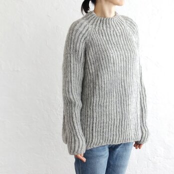 羊毛100% 手編みウールニット 片畦ハイネックセーター （ライトグレー）の画像