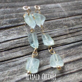 *14kgf*Tiny Raw Aquamarine アクアマリン原石のつらなりピアスの画像