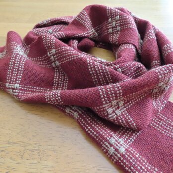 handwoven scarf (garnet red) えんじ色のウールの手織りマフラーの画像