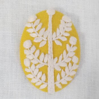 オリーブの木の刺繍ブローチ・hokuoの画像