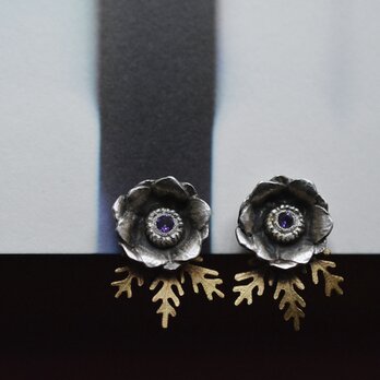 anemone earringsの画像