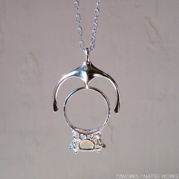 指輪をかけるネックレス ＊ Wishbone Necklaceの画像
