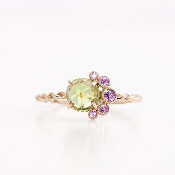 Peacock ring / Peridot dome cutの画像