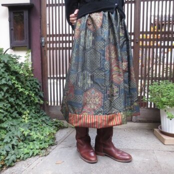着物リメイク☆凝った織りの大島紬裾切り替えスカート75㎝の画像