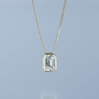 エメラルドカットダイヤモンドネックレスの画像