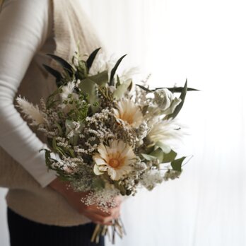 ドライフラワーブーケ　ホワイトグリーン