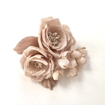 ピンクベージュ薔薇と鈴蘭