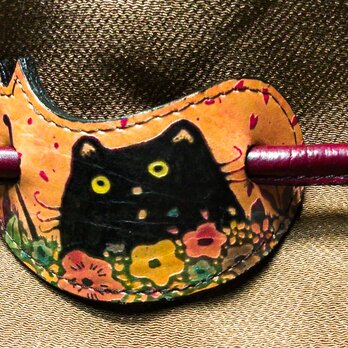 　猫のデザイン　レザークラフト　蝶猫、髪留めの画像