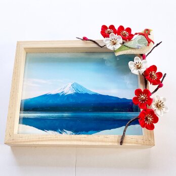 つまみ細工　フォトフレーム　富士山　紅白梅　うぐいす　インテリアの画像