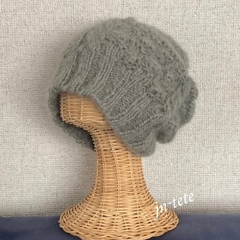 ふんわりパッチワーク風模様のニット帽の画像