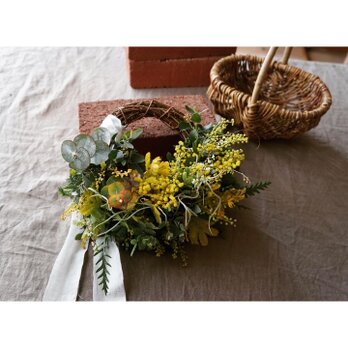 受注製作：枝見せミモザリース