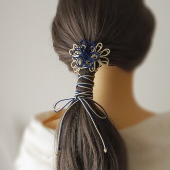 ヘアゴム「色ハ陽ニ冴エ」（濃青×アイボリー）