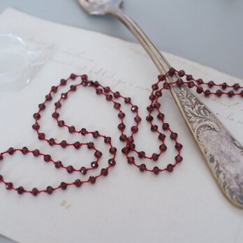 long necklace silk ガーネットの画像