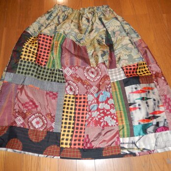 着物リメイク☆紬や銘仙でパッチ＆パッチ♪レトロポップな大人春スカートの画像