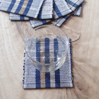 約10㎝四方　木綿・裂き織りコースター【007】・小（1枚）グレー地に紺とベージュのストライプの画像