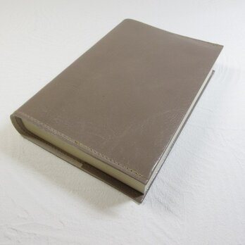 文庫本サイズ・ゴートスキン・グレージュ・スムース・一枚革のブックカバー0655の画像