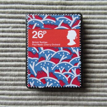 イギリス1982年　切手ブローチ 7857