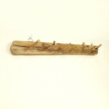 【温泉流木】小枝が並ぶ壁掛け流木フック003一直線 ウォールフック 流木インテリアの画像