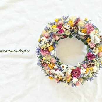 ラナンキュラスと春の小花のリース*の画像