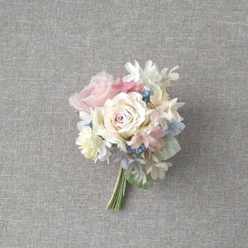 2種のミニ薔薇の花束 * コットン/シルクオーガンジー製 * コサージュの画像