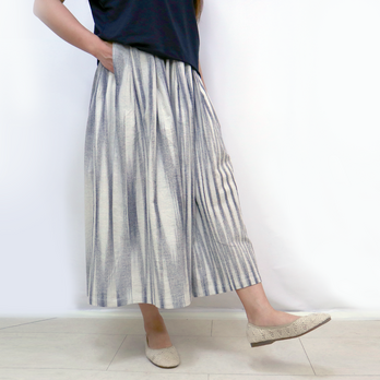手織り綿縦縞絣ロングスカート、ベージュＸ墨黒、オールシーズンの画像