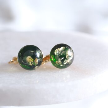 Crack green amber earring　緑色の琥珀のイヤリング　クラックグリーンアンバーの画像