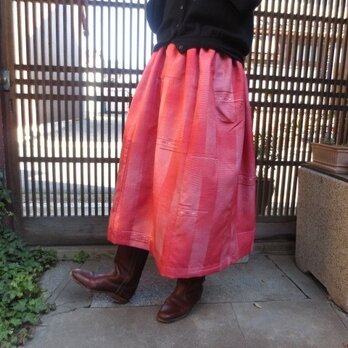 値引きしました☆着物リメイク☆真っ赤なウールのスカート78cm丈の画像