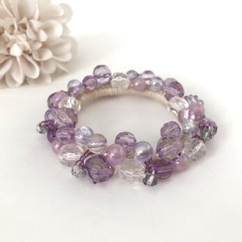 ラベンダー 色 の クロッシェ シュシュ ライトパープル 藤色 かぎ針編み ビジュー ビーズ ヘアゴム 紫陽花