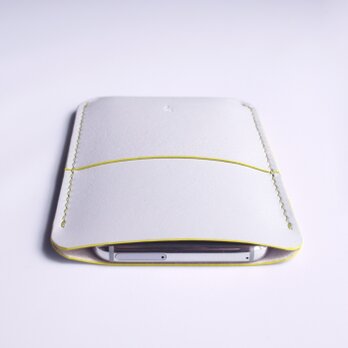 全機種対応スマホケース【spot/すぽっと】革 花いろ 藤色 ペールパープル 手縫い 手作りの画像