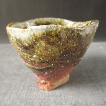 酒器（10）焼締め三角高台付きぐい呑み　陶芸家オリジナルの画像