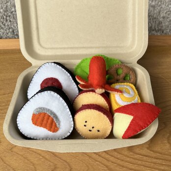 おままごと・セット【おにぎり弁当】の画像