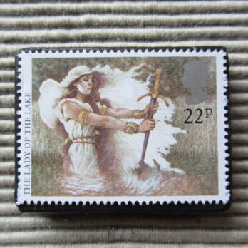 イギリス1985年　童話アーサー王物語切手ブローチ7949の画像