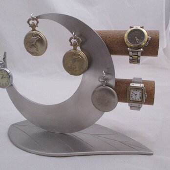 父の日　ラッピング　名入れ　腕時計スタンド　父の日ギフト　刻印　三日月腕時計、懐中時計リーフ台座スタンドの画像