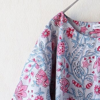 インド更紗の１タックワンピース・グレー＆ピンクの画像