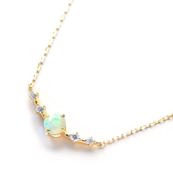 K18 プレシャスオパール＆ダイヤモンドのネックレス（ラウンドカット）~Ello Lily~ 10月誕生石の画像