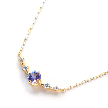 K18 タンザナイト＆ダイヤモンドのネックレス（ラウンドカット）~Ello Lily~ 12月誕生石の画像