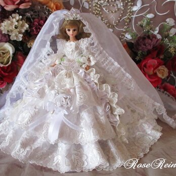 ローズレーヌ至高のウエディングドレス 夢見る王妃のロマンティックシンフォニー豪華4点セットの画像