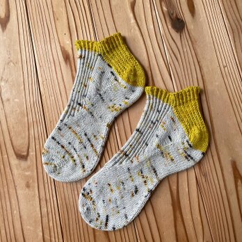 No.807 手編みショートソックス