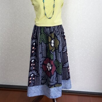 着物リメイク♪裏地付き：８０ｃｍ丈　上質な４種類の有松鳴海絞りを組み合わせて作ったおしゃれなスカートの画像