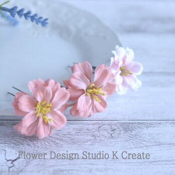 ピーチピンクとピンクのお花のUピン3本セット　髪飾り　お花　小花　卒業袴　成人式　結婚式　の画像