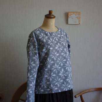 久留米絣の長袖Tシャツ　グレー菱形花柄の画像