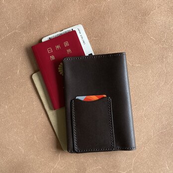 【焦げ茶床革】国際免許証＆SIMカードが入るパスポートケース PPC-06dbn ヌメ床革 焦げ茶 旅券入れの画像