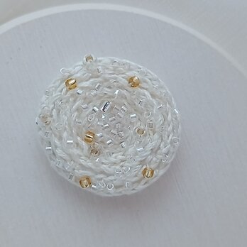 きらり　丸いブローチ